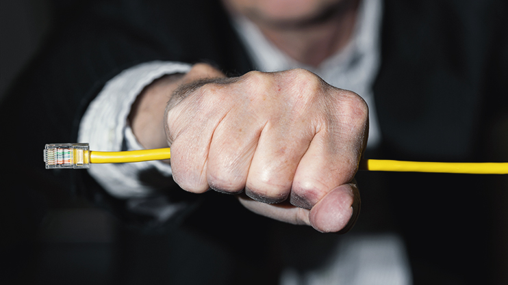 Cable squeeze