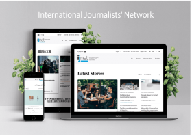 Desktop and mobile view of the Mu/lti language responsive Website